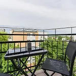 Apartment Dabrowskiego By Renters *