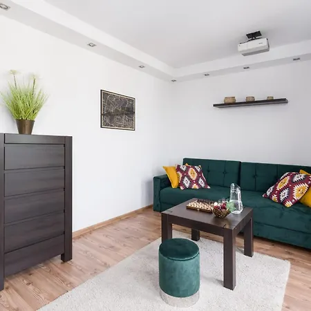 Dabrowskiego By Renters Апартаменты